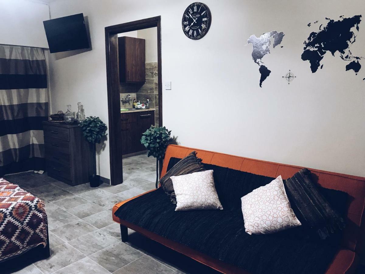 Studio In Heart Of Limassol Exterior foto